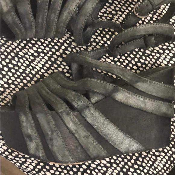 Leather & Wood Platform Sandals Black - Picture 2 of 7